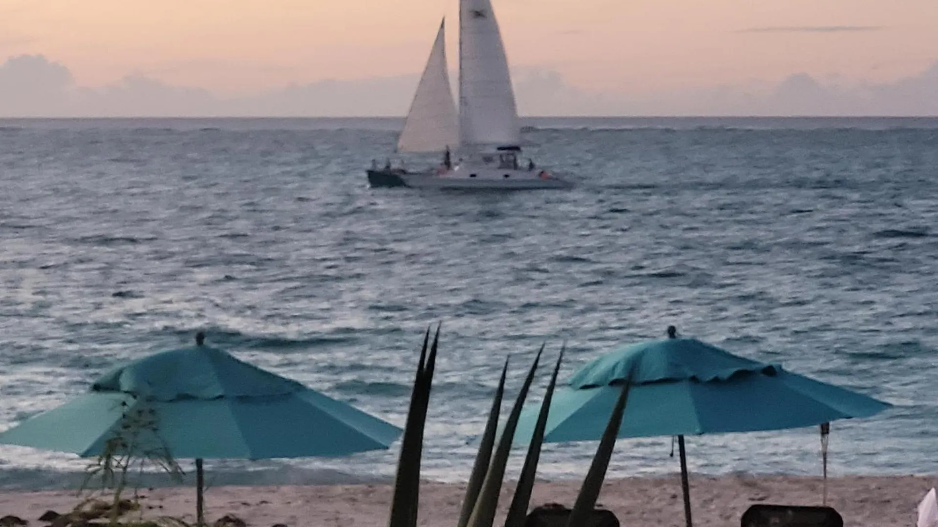 Sibonne Beach Hotel Grace Bay